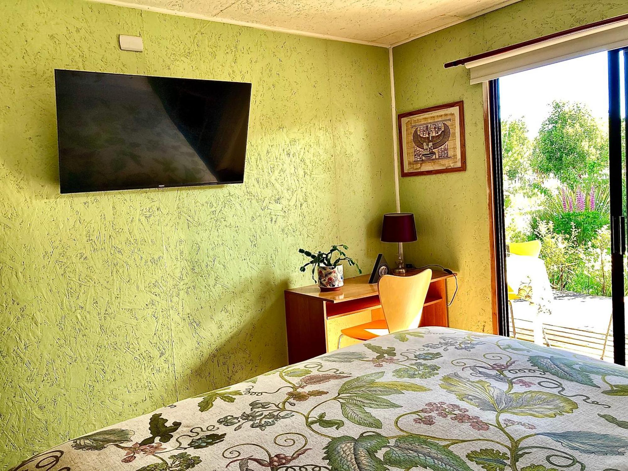 Cabanas Chiloeislife Countryside Castro Exterior photo